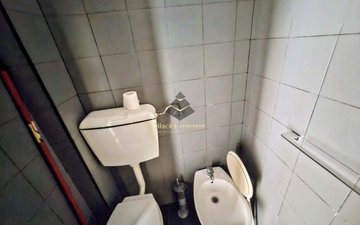 Property slide 22