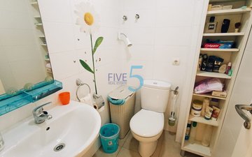 Property slide 10