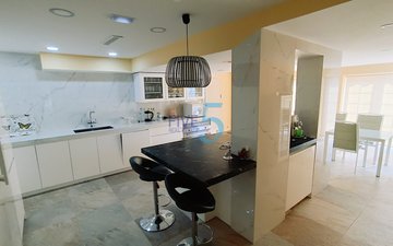 Property slide 10