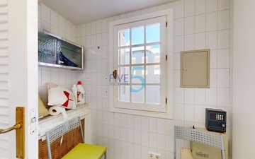 Property slide 10