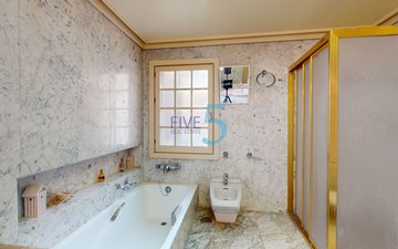 Property slide 17
