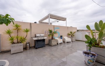 Property slide 22