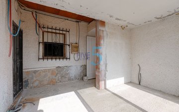 Property slide 30