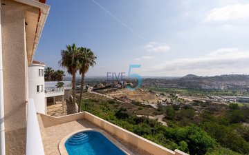 Property slide 22