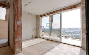 Property slide 31