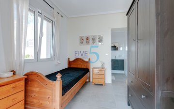 Property slide 18