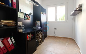 Property slide 40