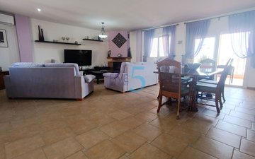 Property slide 17