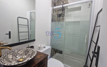 Property slide 10