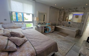 Property slide 20
