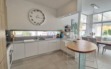 Property slide 12