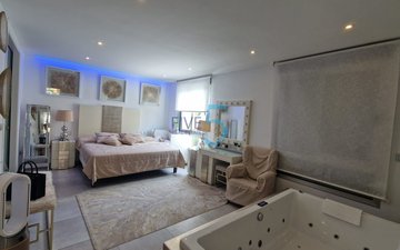 Property slide 18