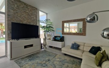 Property slide 6