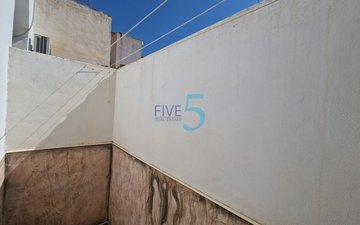 Property slide 19