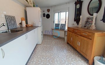 Property slide 31