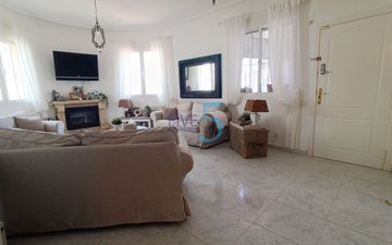 Property slide 22