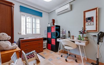 Property slide 22