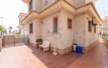 Property slide 31