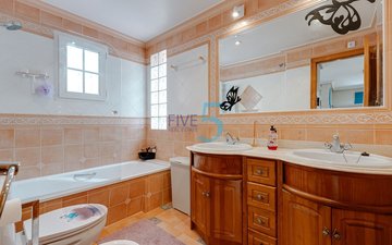 Property slide 17