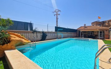 Property slide 44
