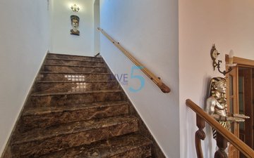 Property slide 10