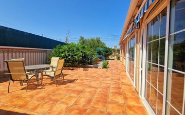 Property slide 40