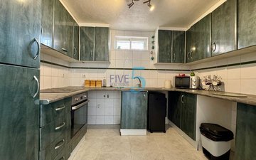 Property slide 21