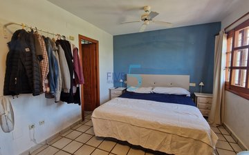 Property slide 16