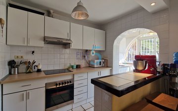 Property slide 6