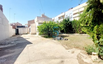 Property slide 16
