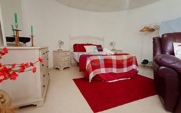 Property slide 40
