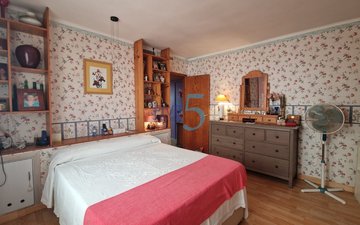 Property slide 16