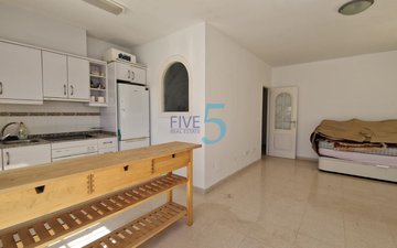 Property slide 14