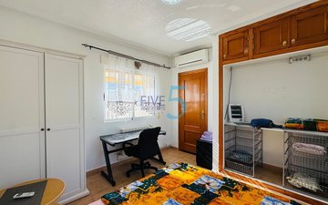 Property slide 10
