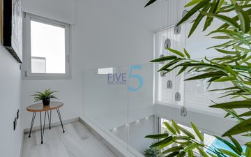 Property slide 22