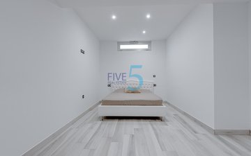 Property slide 30