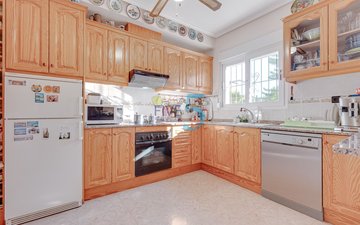 Property slide 10