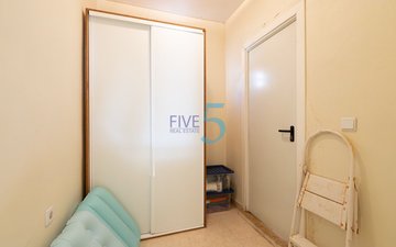 Property slide 19