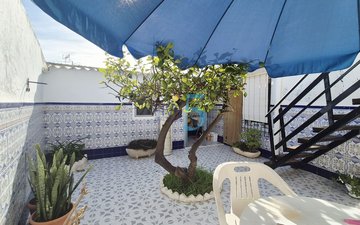 Property slide 18