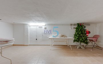 Property slide 25