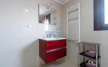 Property slide 18