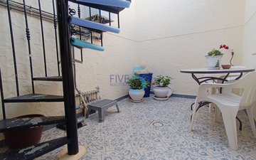Property slide 18