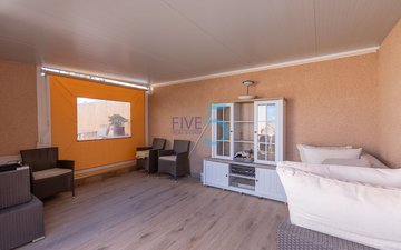 Property slide 21