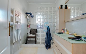 Property slide 14