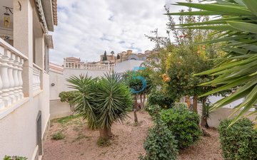 Property slide 20