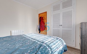Property slide 10