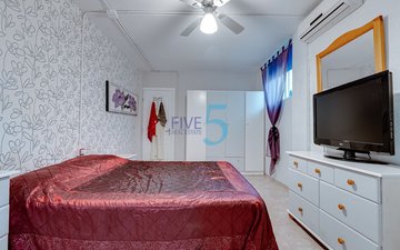 Property slide 17