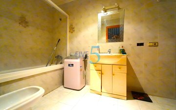 Property slide 16