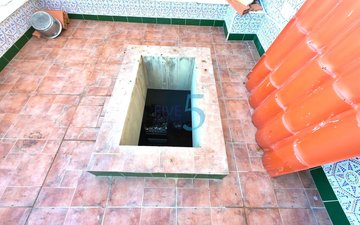 Property slide 25