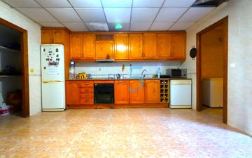 Property slide 10